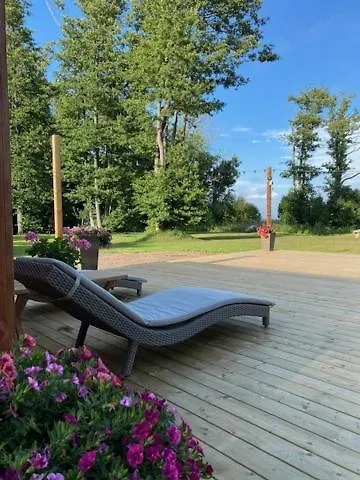 Pihla Rannamaja Sauna Ja Kuemblustuenniga